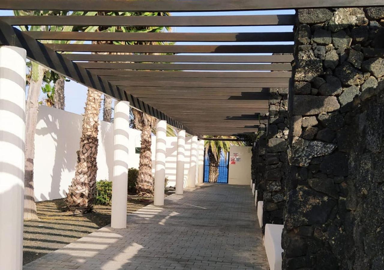 Villa Sun And Sea 4 Front De Mer Playa Rocca Costa Teguise Exteriér fotografie